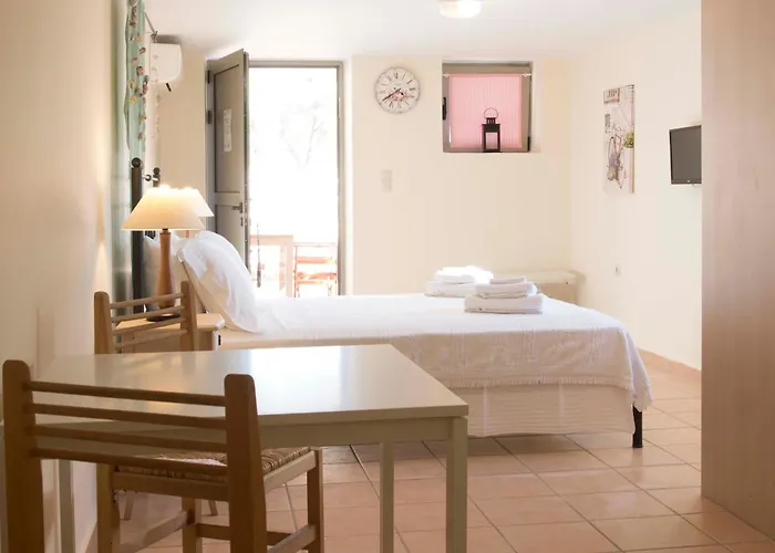 Poliana Estate Studios