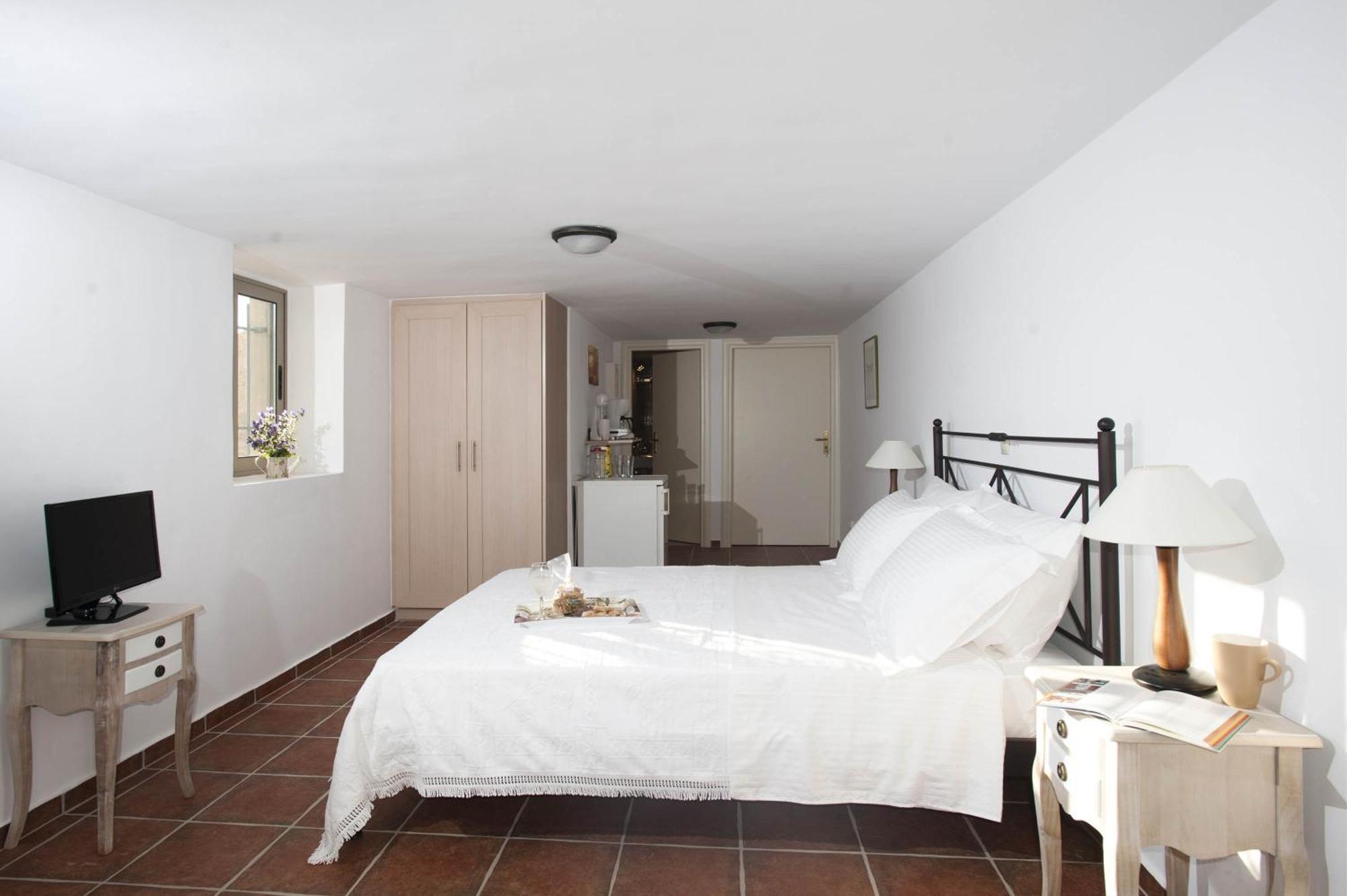 Poliana Estate Apartment